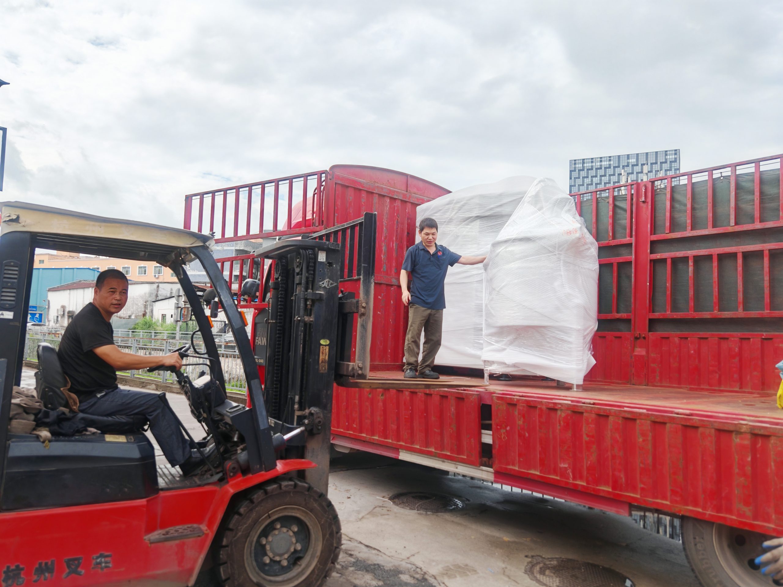 叁星飛榮立式砂磨機助力碳化硅材料高效研磨，今日成功交付！插圖3